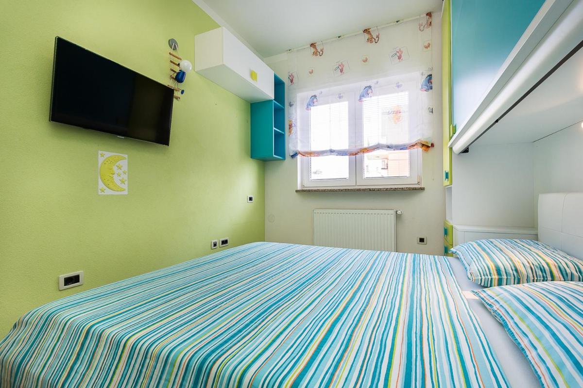 Apartment Igor 3 **** เมดูลิน ภายนอก รูปภาพ